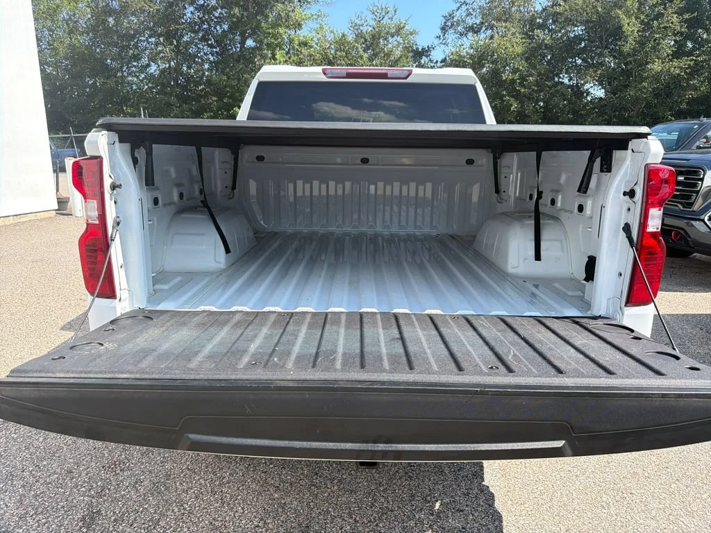 2024 Chevrolet Silverado 1500 LT - Photo 23