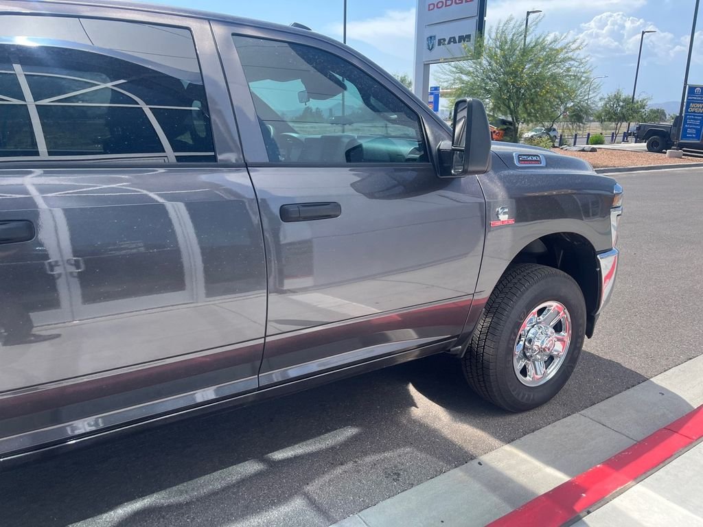2025 RAM 2500 Tradesman - Photo 15