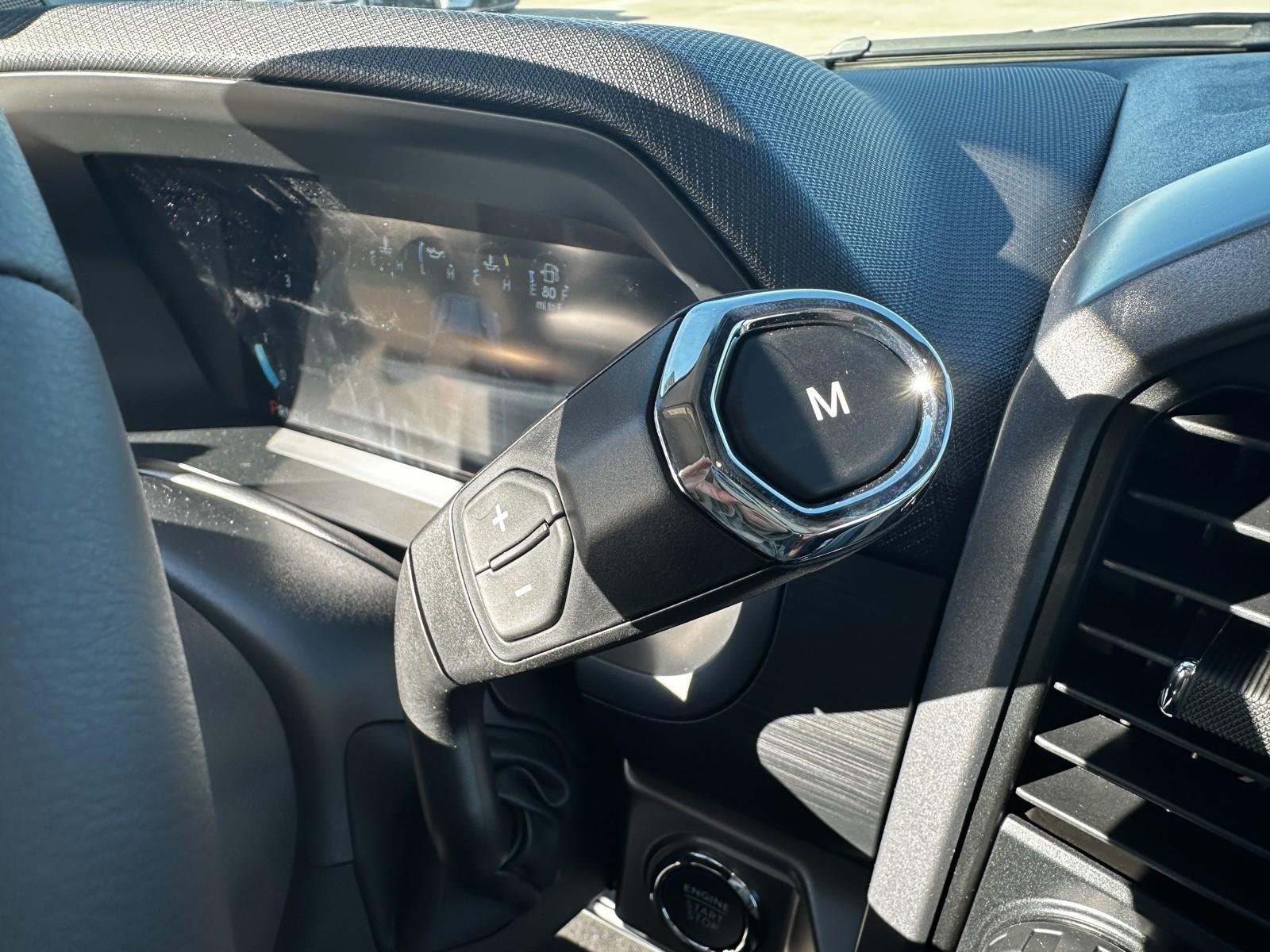 2025 Ford F-150 XLT - Photo 26