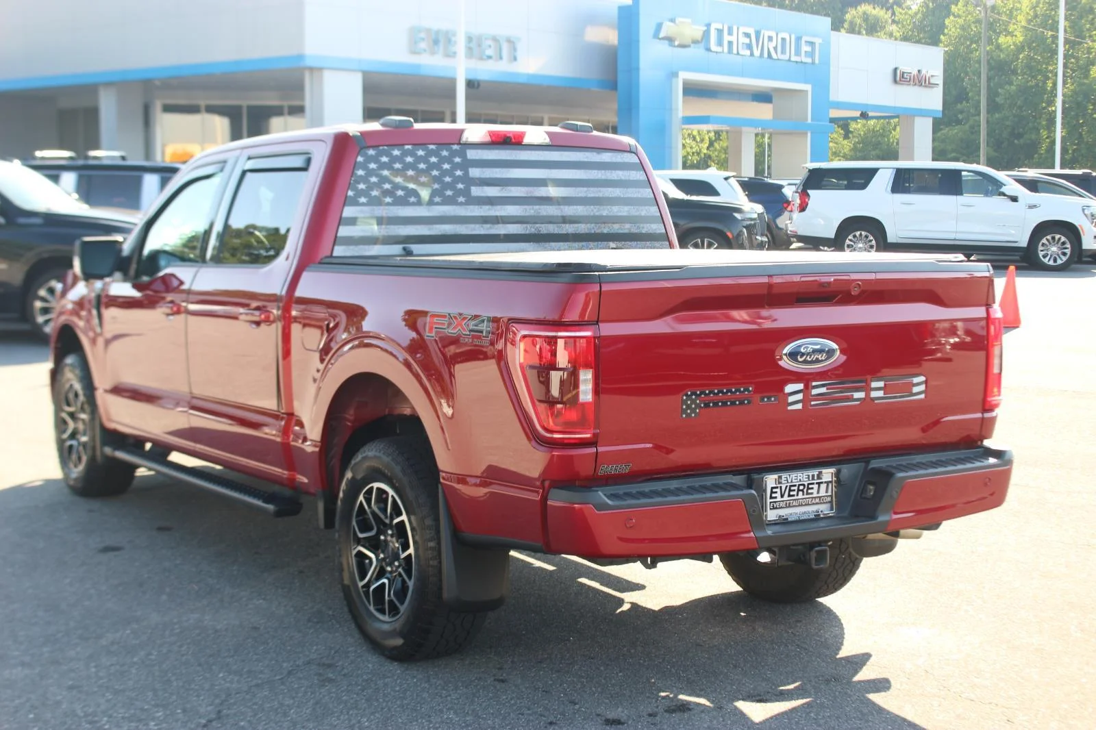 Used 2021 Red Ford XL image 5