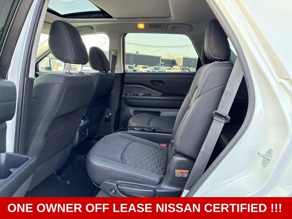 Used 2023 White Nissan SV image 15