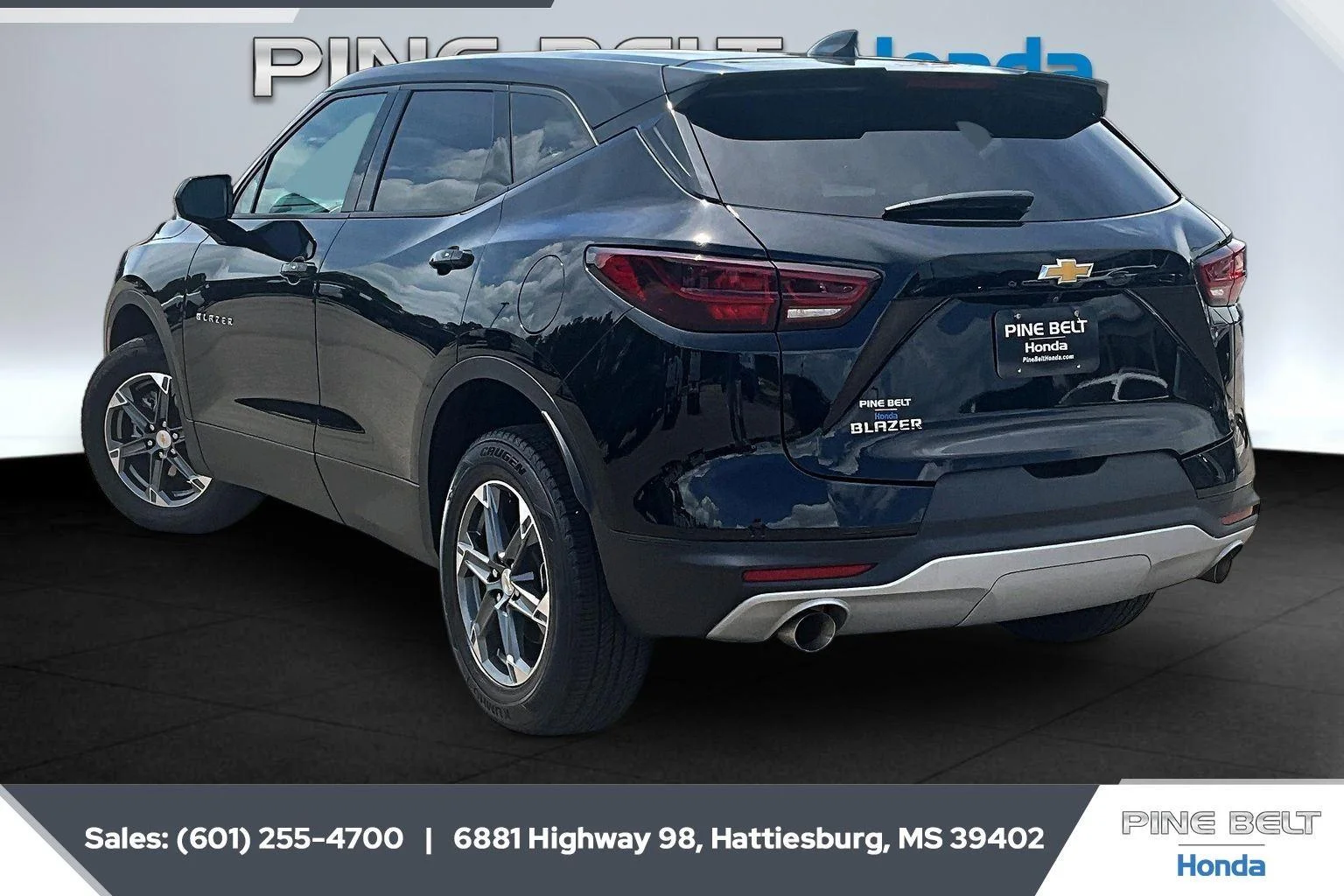 Used 2025 Black Chevrolet LT image 2