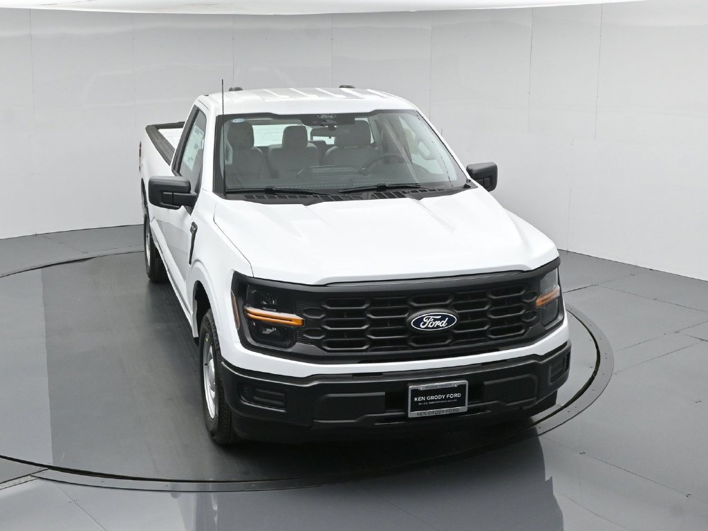New 2026 Oxford White Ford XL image 35