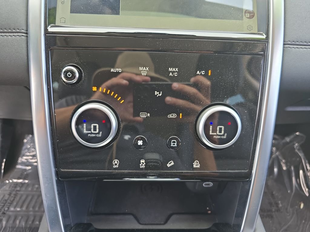 Used 2023 Fuji White Land Rover S image 27