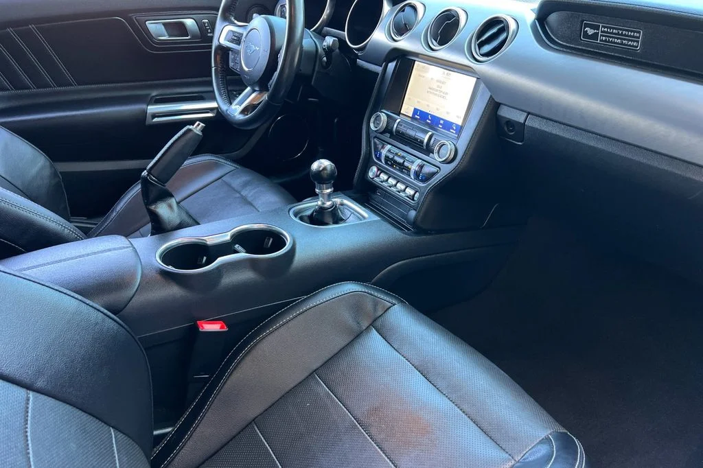 Used 2020 White Ford GT Premium image 17
