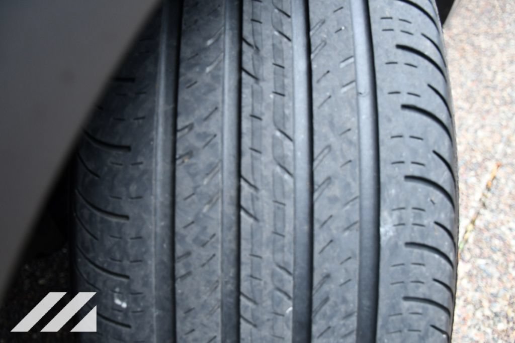 Used 2017 Gray Ford SE image 28