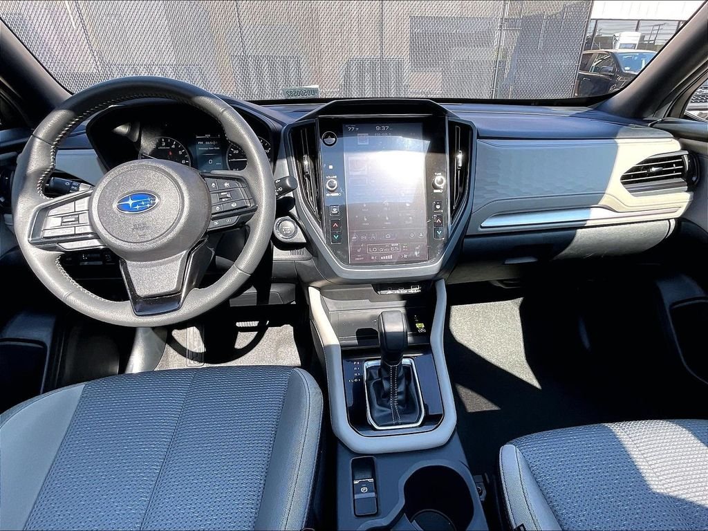 Used 2025 Gray Metallic Subaru Premium image 21