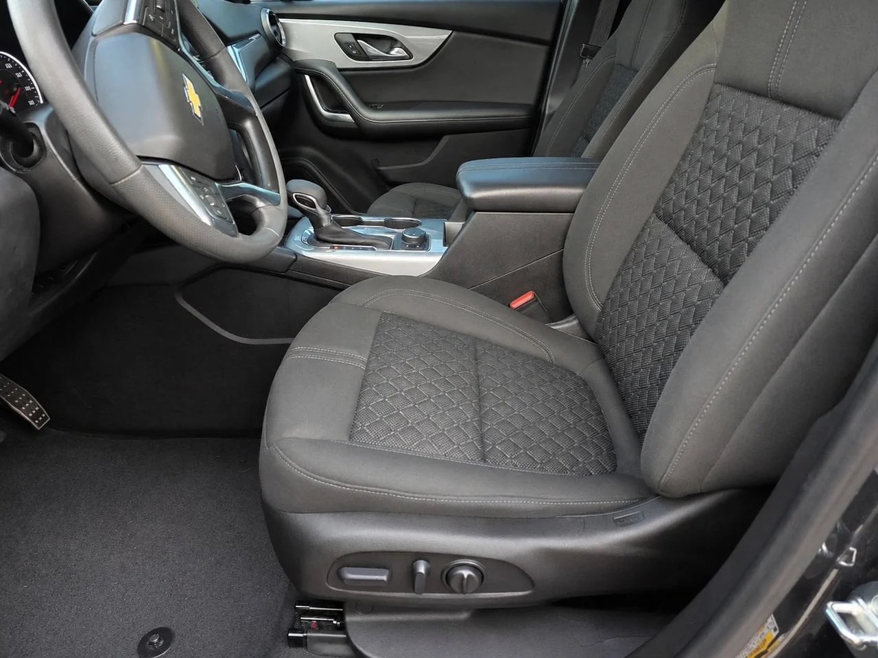 Used 2022 Iron Gray Chevrolet LT w/2LT image 13