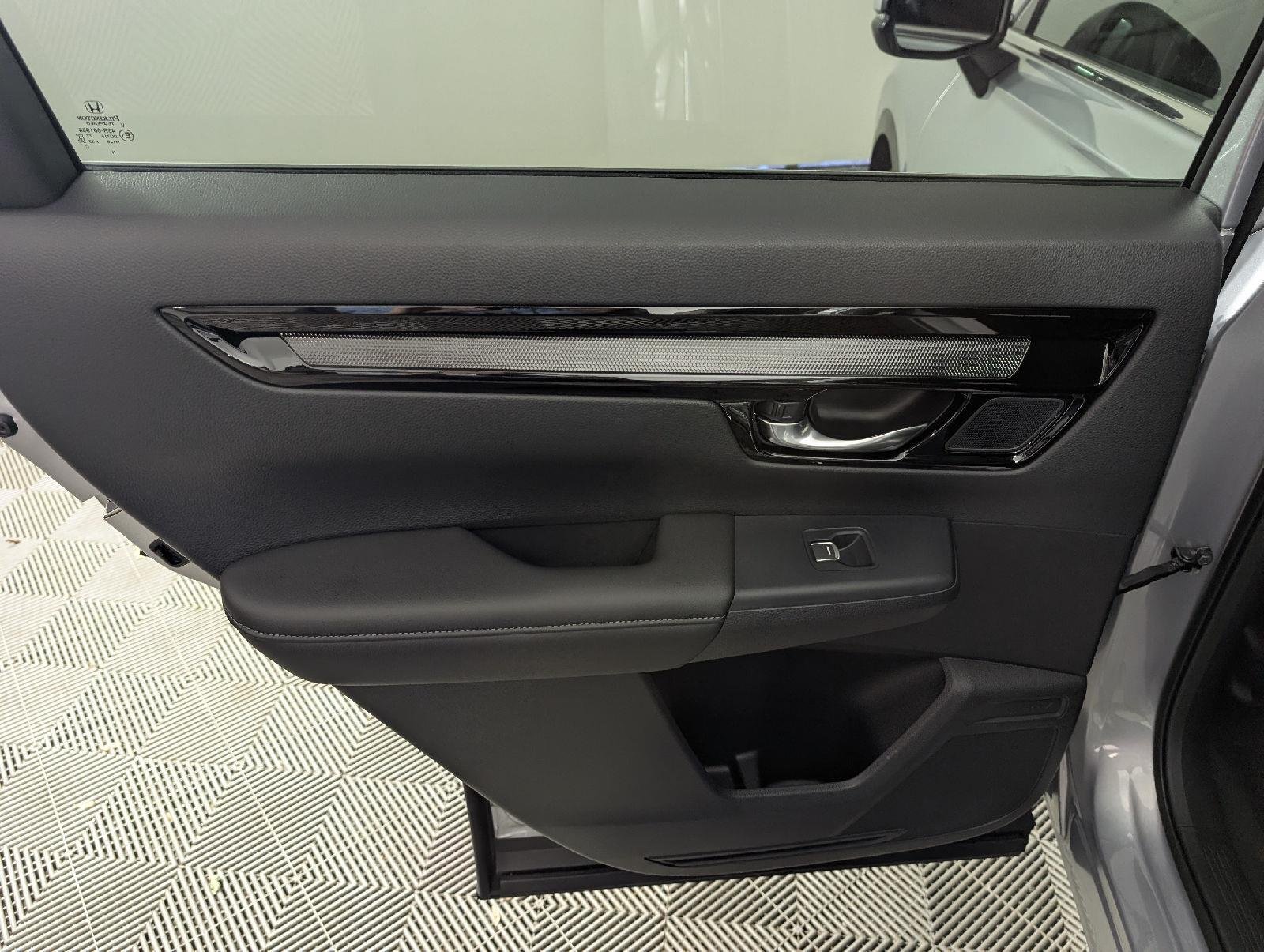 2025 Honda CR-V EX-L - Photo 31