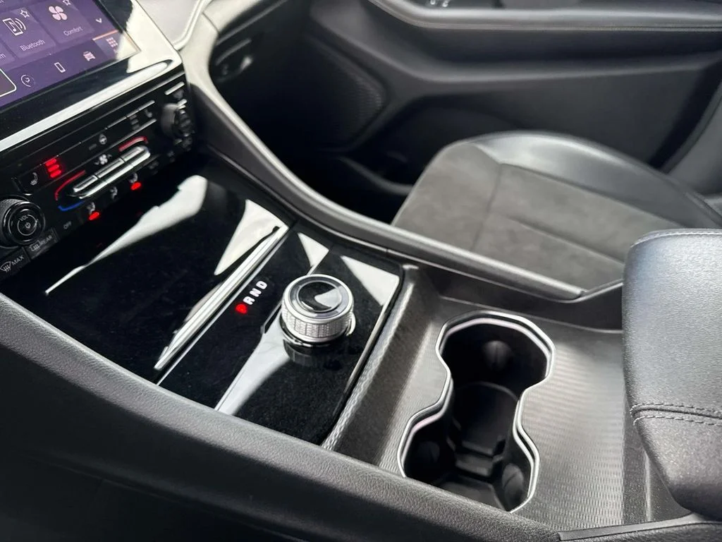 Used 2024 Gray Jeep Altitude X image 24
