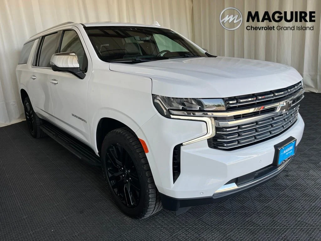 Used 2021 Summit White Chevrolet Premier image 30
