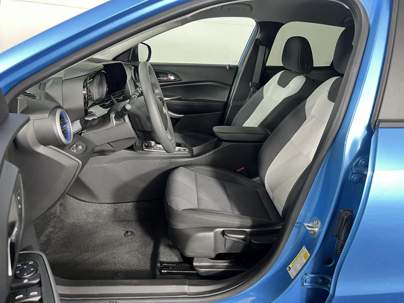 Used 2025 Marina Blue Metallic Chevrolet LS image 30