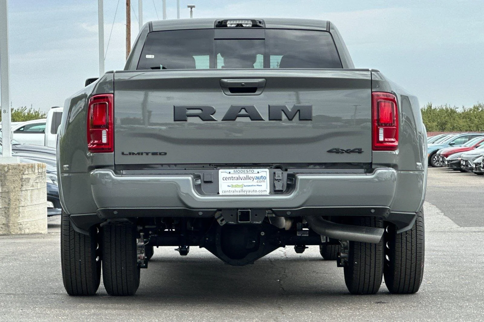 New 2027 Ceramic Gray Clear-Coat Paint RAM Limited image 4