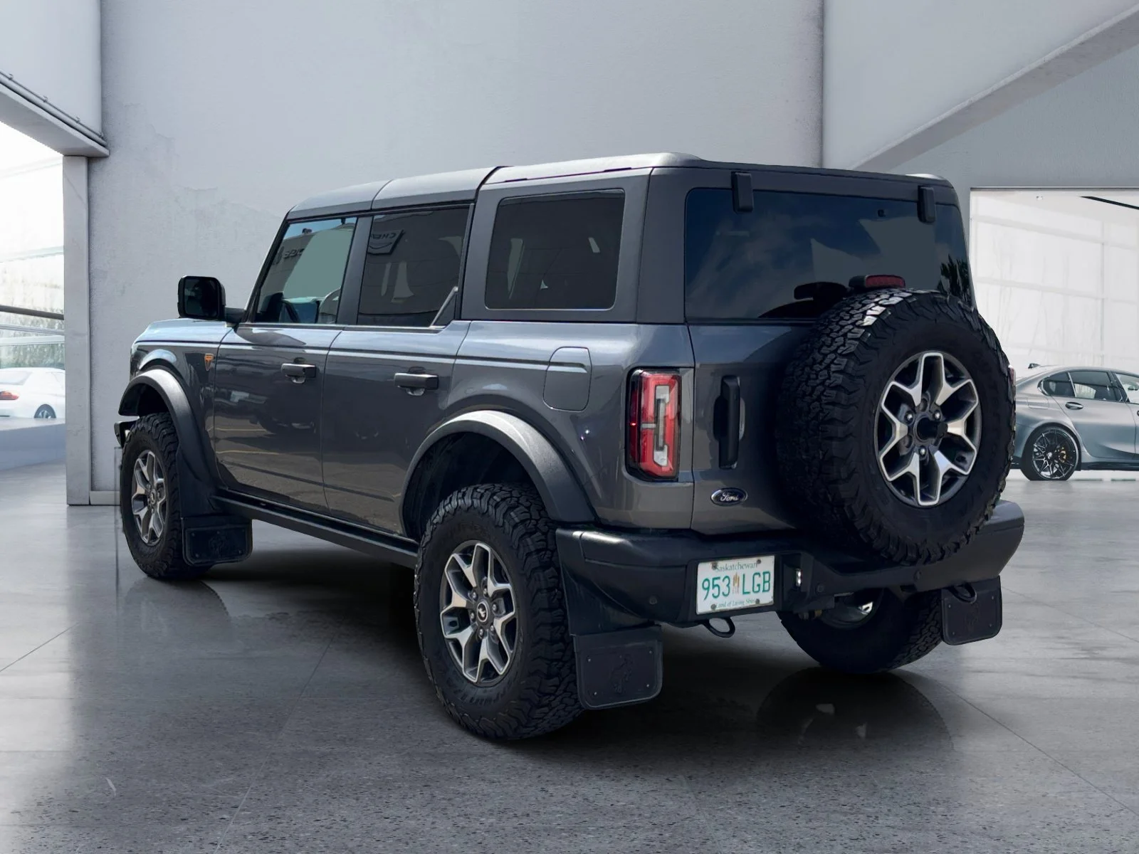 Used 2024 Gray Ford Badlands image 3