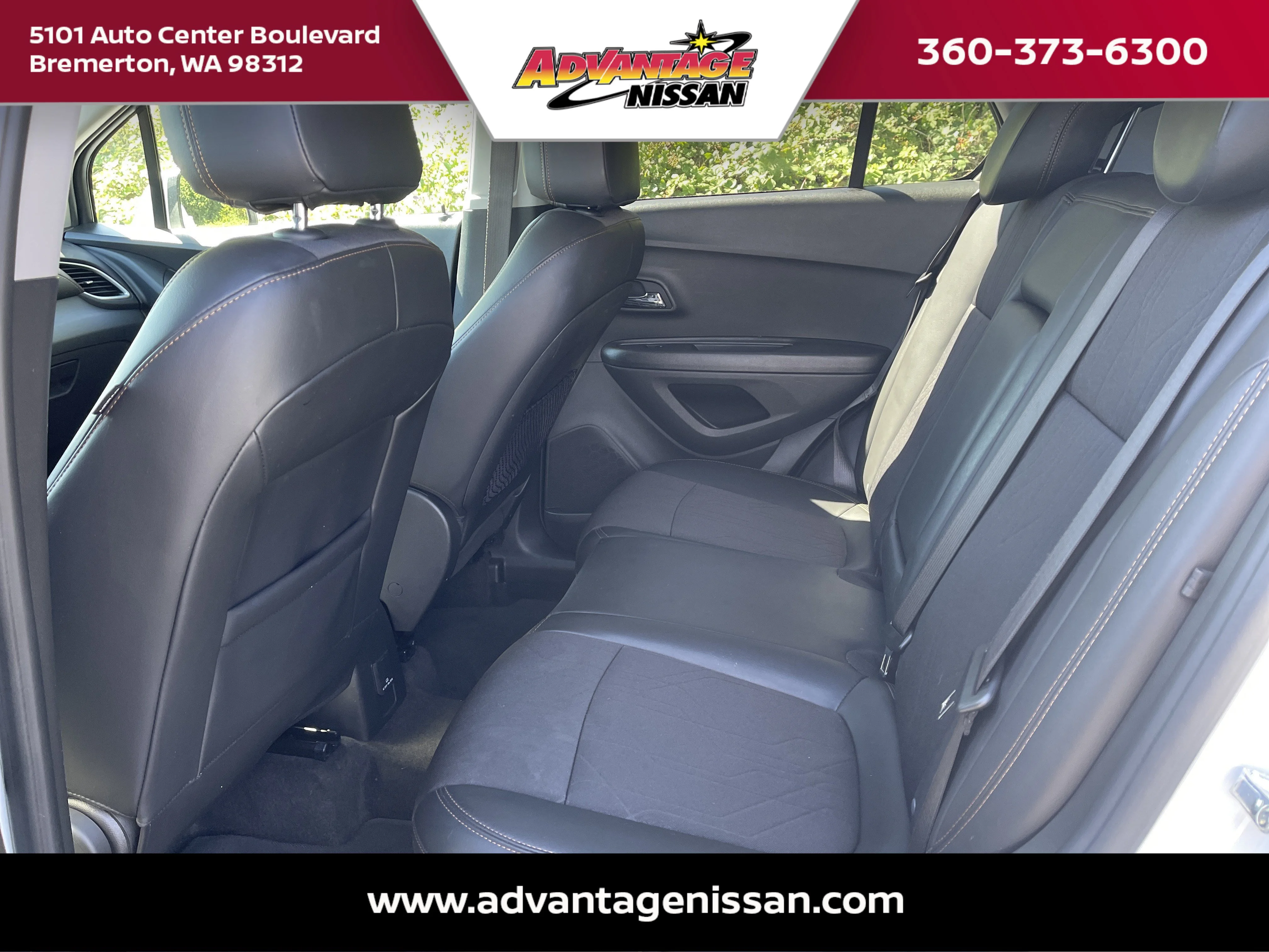 Used 2020 Summit White Chevrolet LT image 10