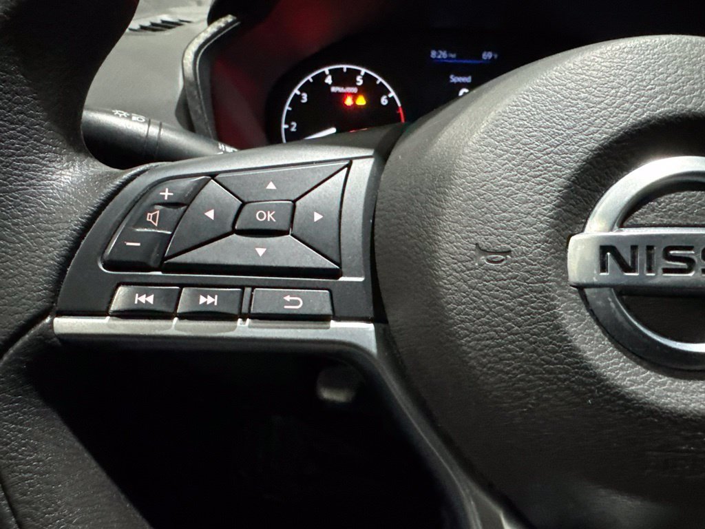 Used 2022 Black Nissan 2.5 S image 25