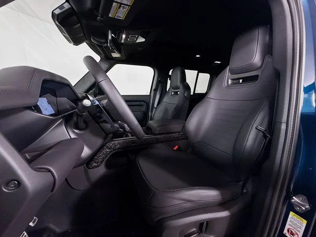 New 2026 Sargasso Blue Land Rover  OCTA image 11