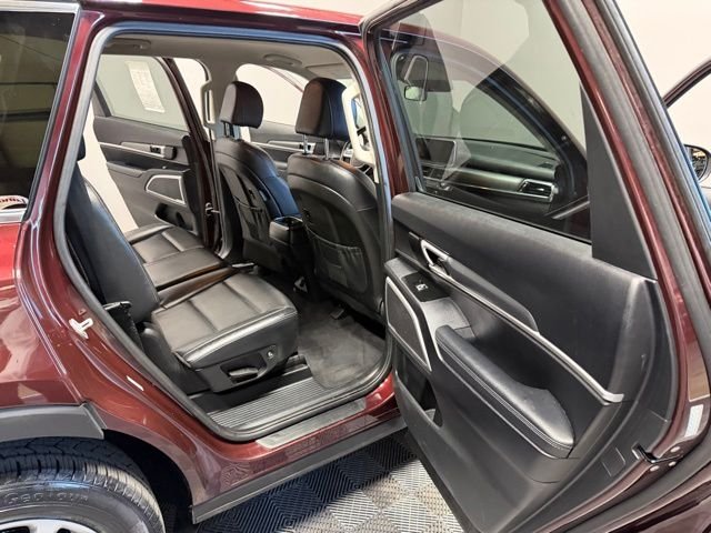 Used 2022 Sangria Red Kia LX image 26