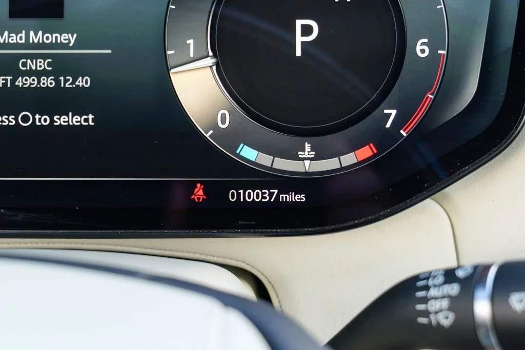 Used 2025 Gray Land Rover SE image 50