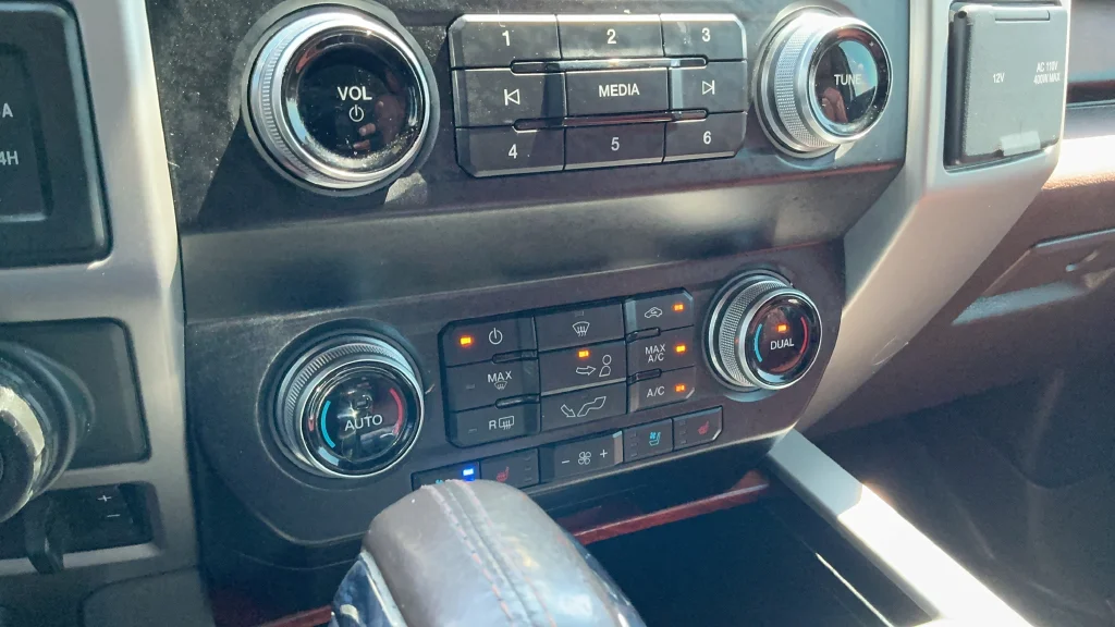 Used 2020 White Ford King Ranch image 16