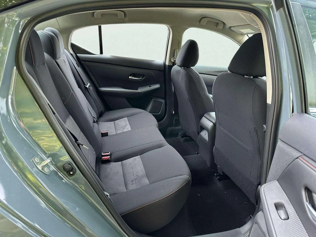 2025 Nissan Sentra SR - Photo 17