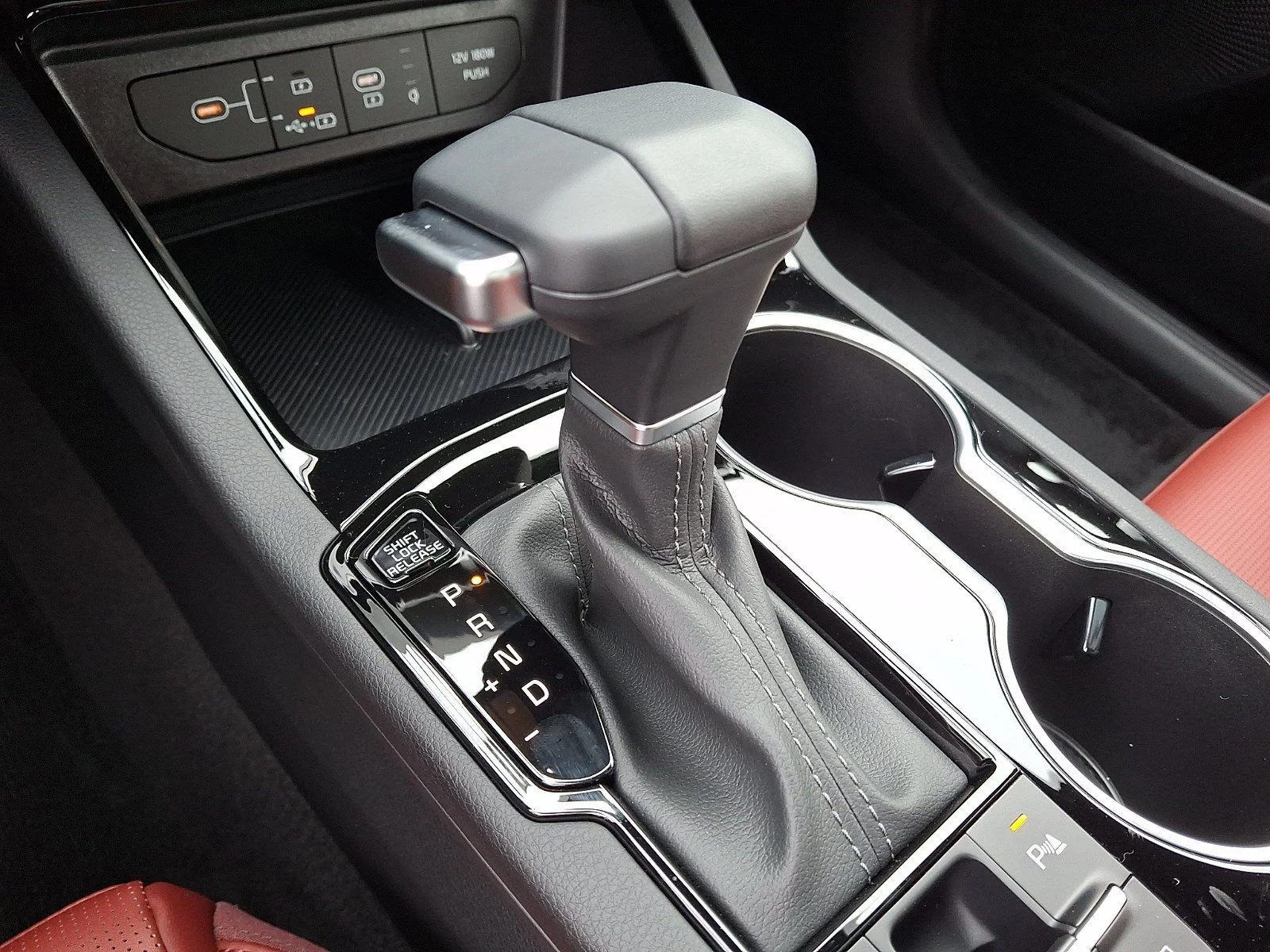 New 2026 Aurora Black Pearl Kia GT-Line AWD image 9