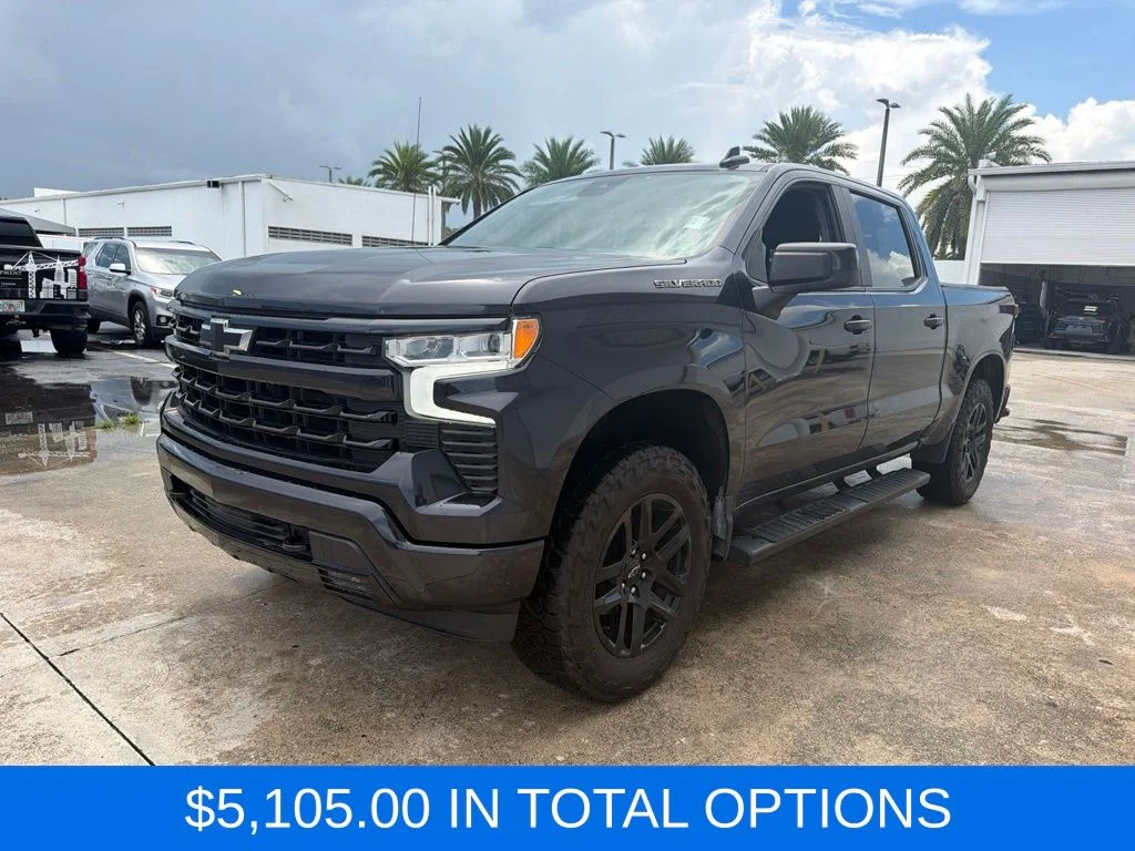 Used 2023 Gray Chevrolet RST image 3