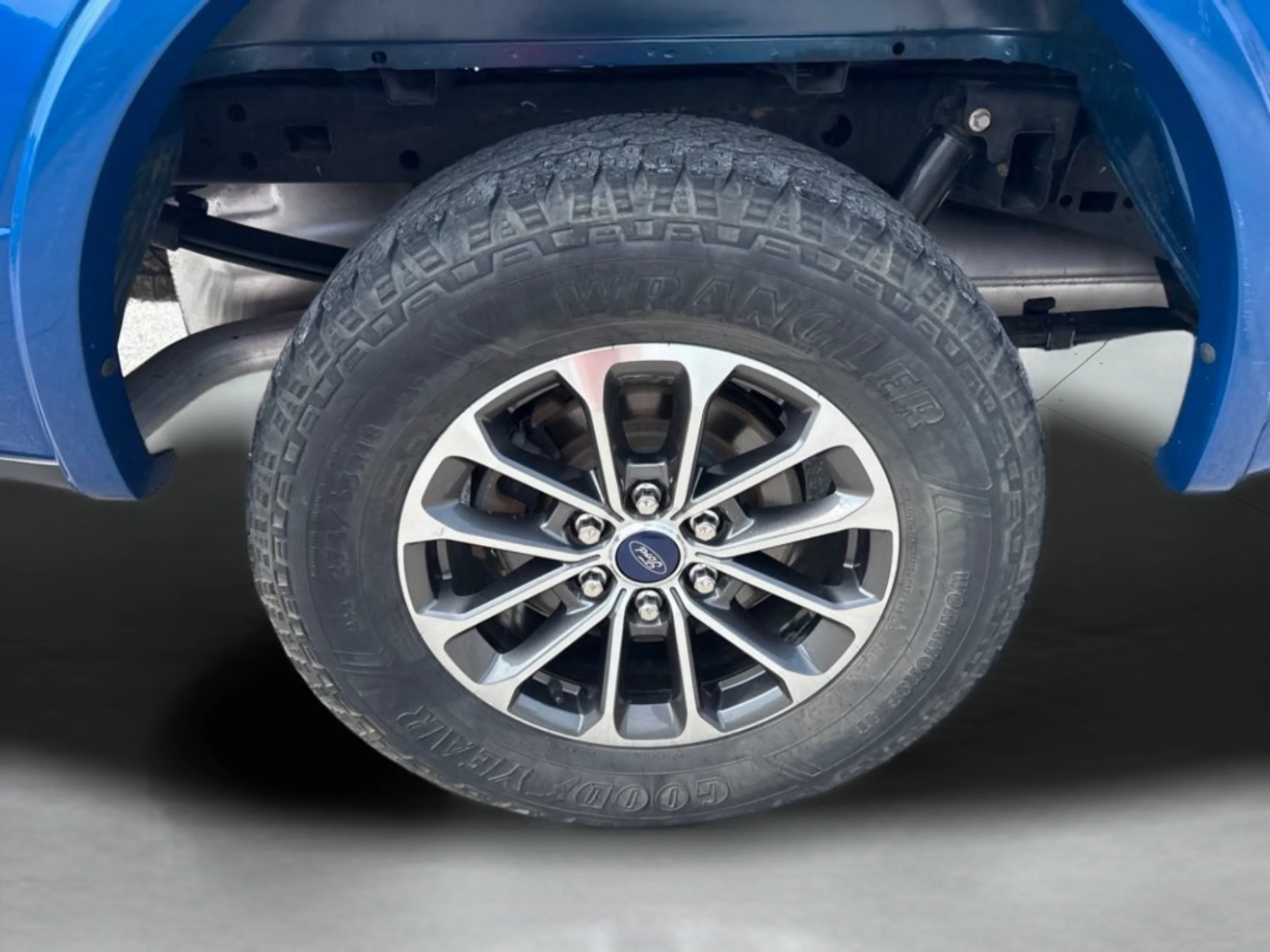 Used 2018 Lightning Blue Ford XLT image 37