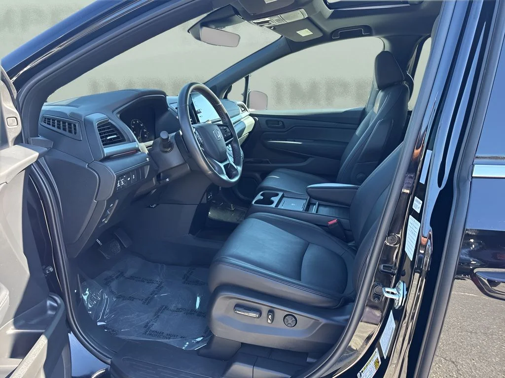 Used 2025 Black Honda Sport-L image 9
