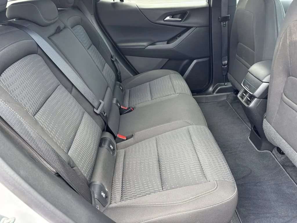 Used 2026 Summit White Chevrolet LT image 20