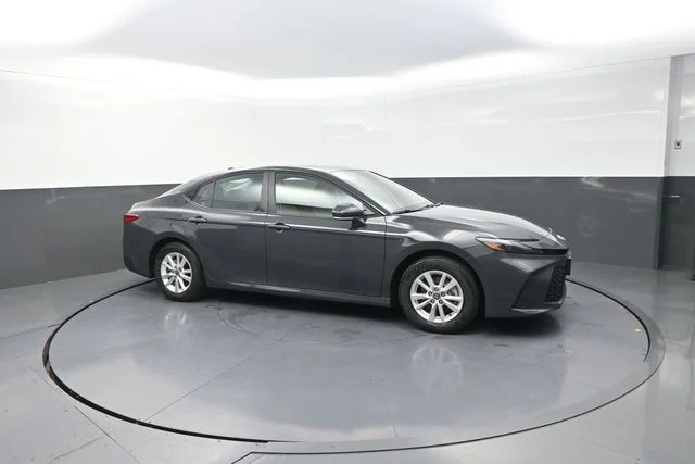 Used 2026  Toyota LE image 22