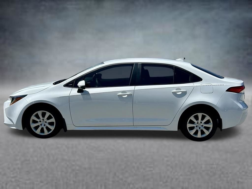 Used 2025 White Toyota LE image 9