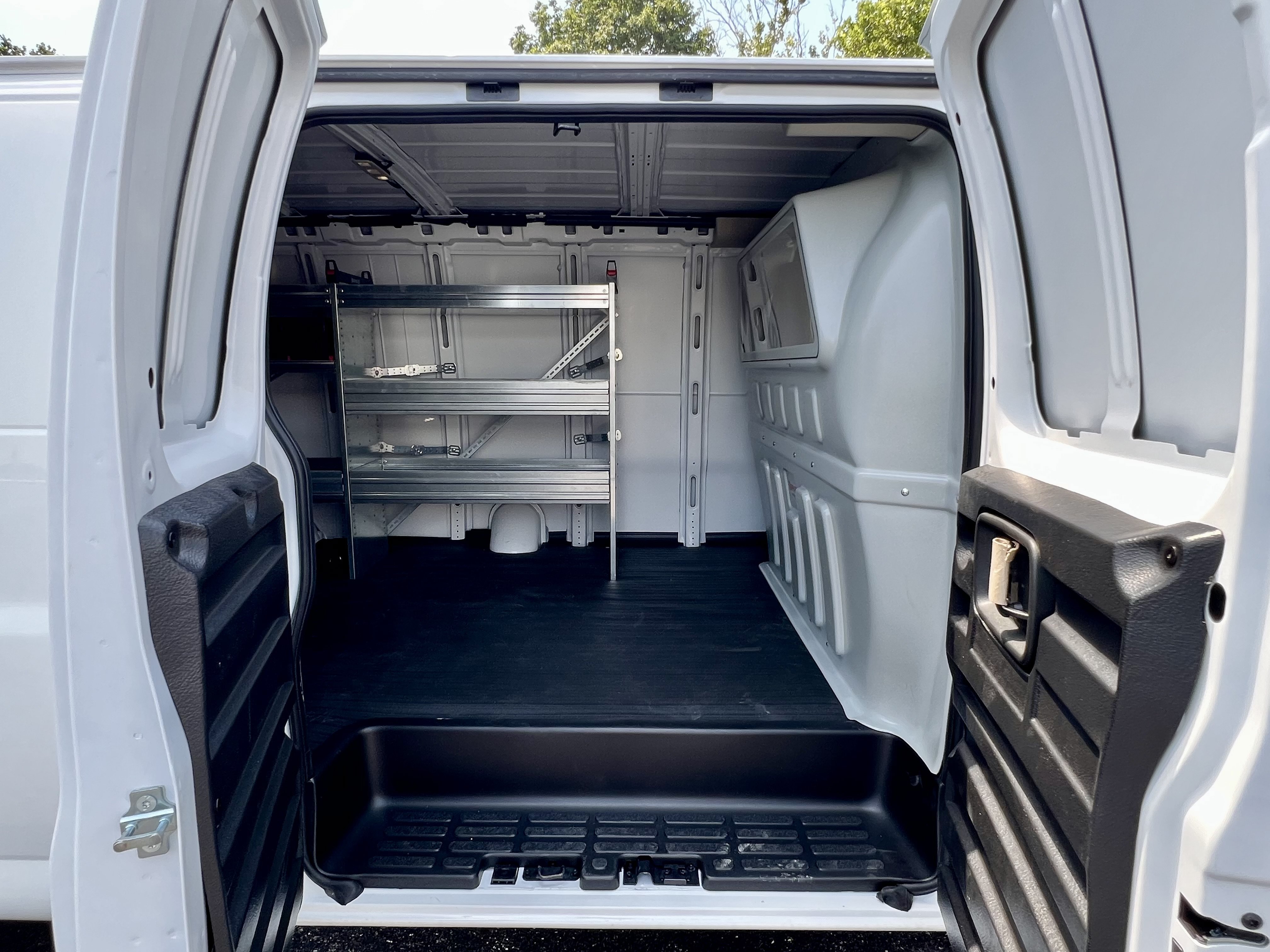 New 2026 Summit White GMC Work Van image 23