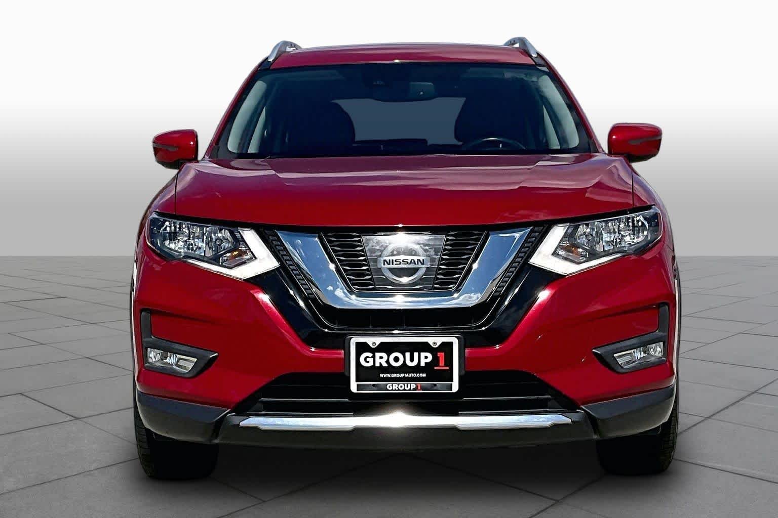 Used 2017 Palatial Ruby Nissan SL image 4
