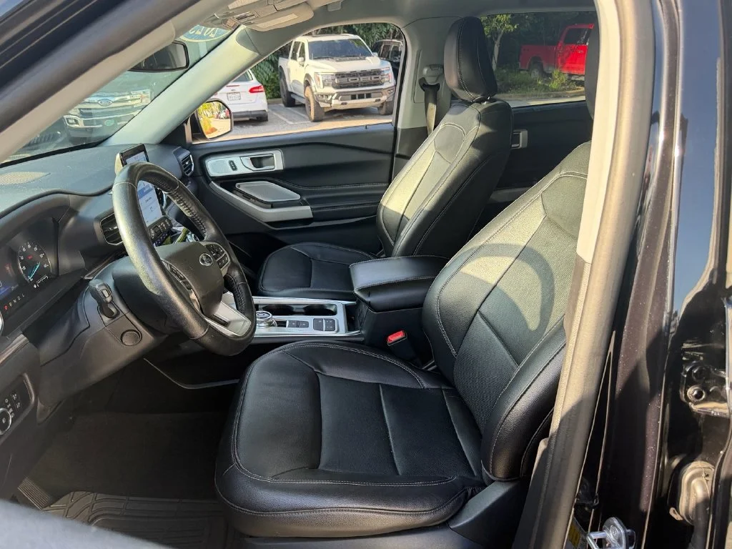 Certified Used 2023 Black Metallic Ford Limited image 9