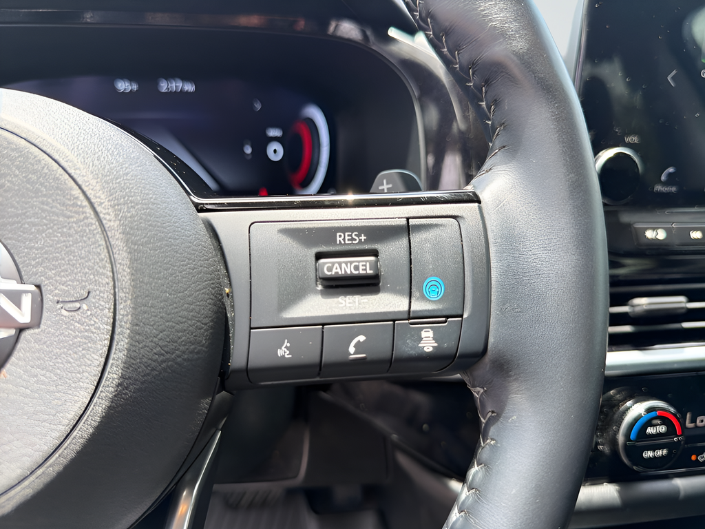 Certified Used 2024 Beige Nissan Platinum image 31