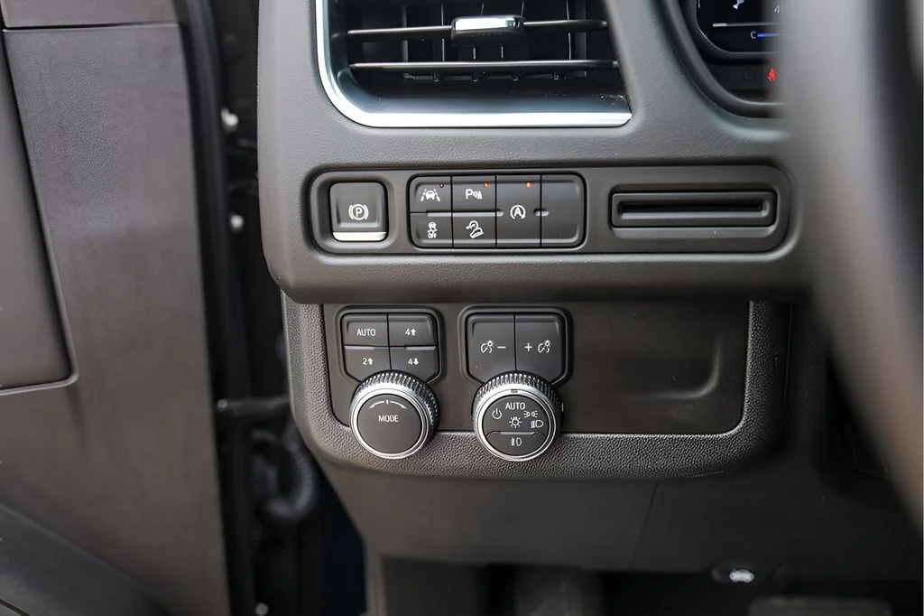 Used 2024 Black GMC AT4 image 18