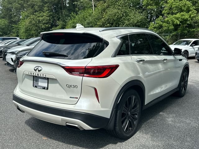 Used 2020 White INFINITI ESSENTIAL image 5