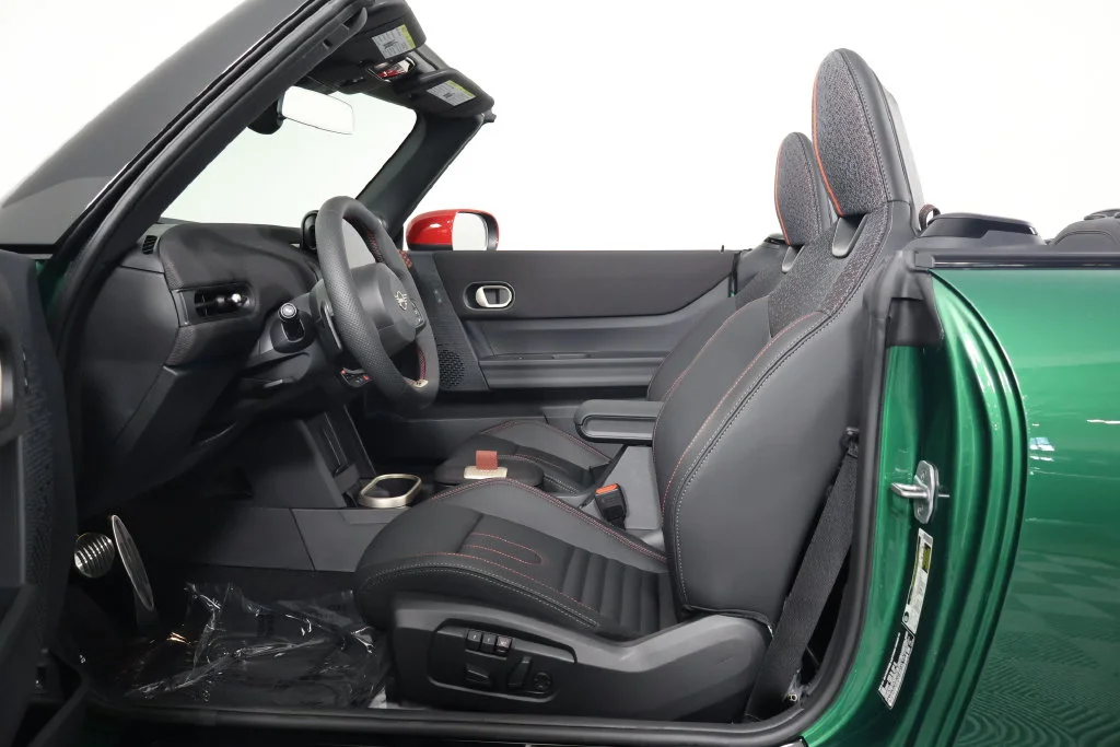New 2027 British Racing Green Met MINI Iconic image 6