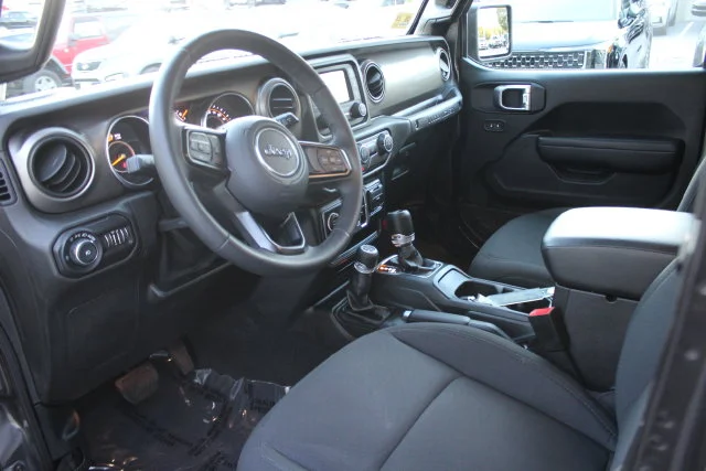 Used 2019 Gray Jeep Unlimited Sport S image 3