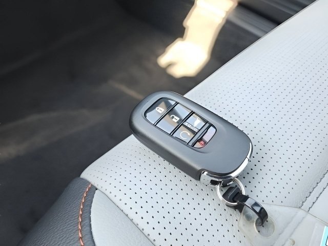 New 2026 Platinum White Pearl Honda Sport Touring image 34