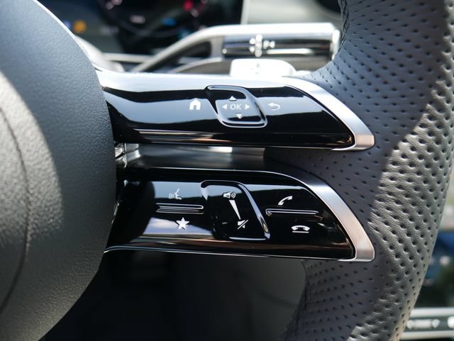 New 2026 Graphite Grey Metallic Mercedes-Benz C 300 image 33