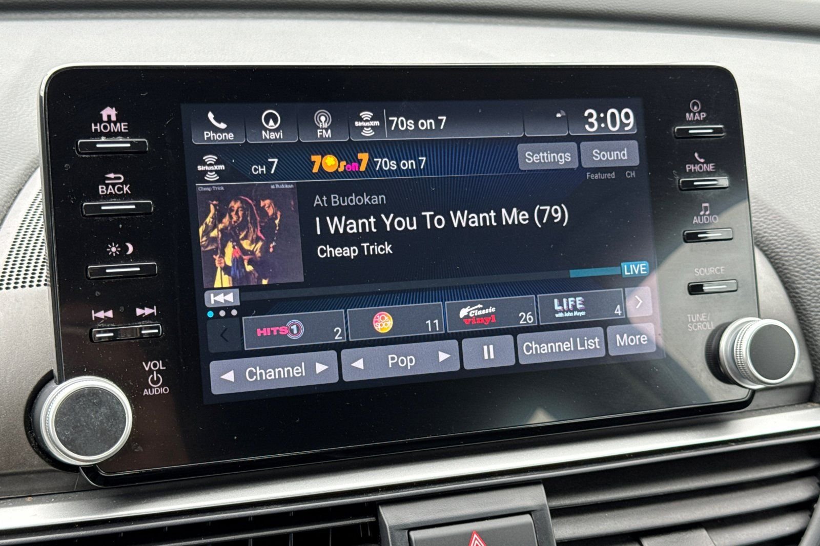 Used 2022 Gray Honda Touring image 17