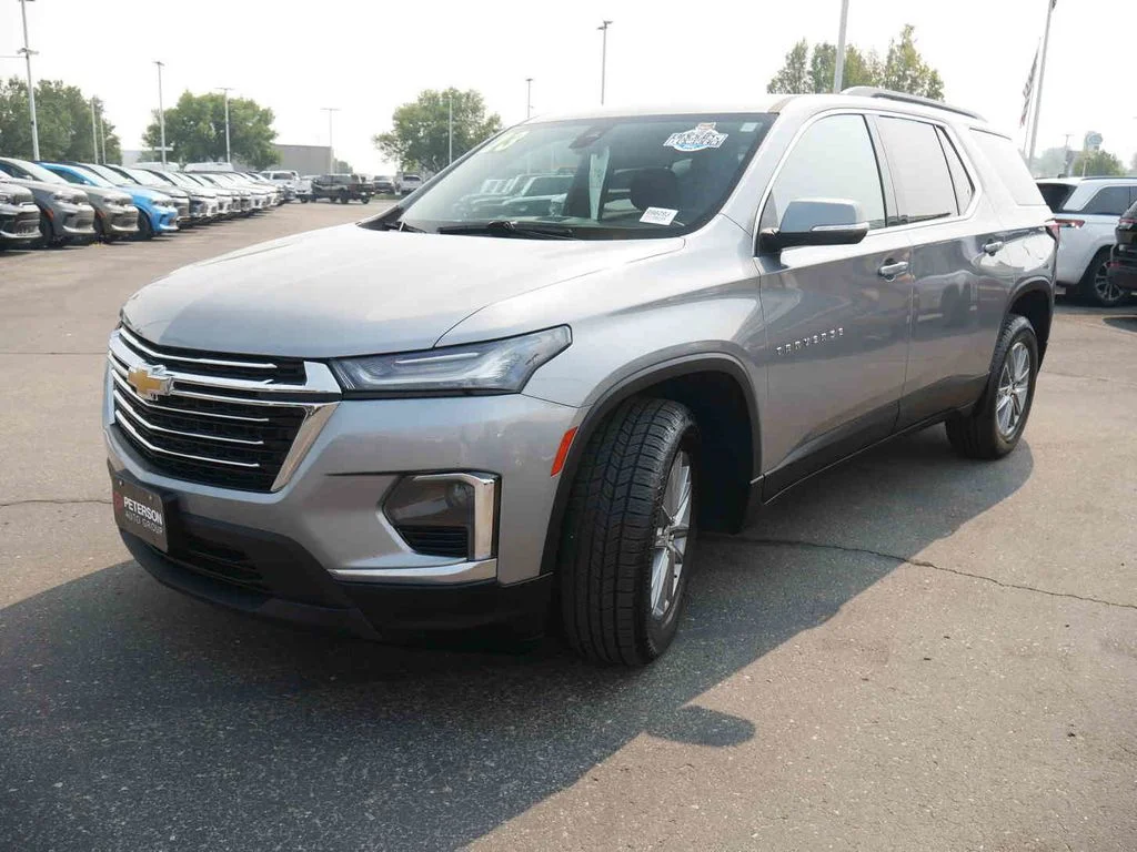 Used 2023 Gray Chevrolet LT 1LT image 4