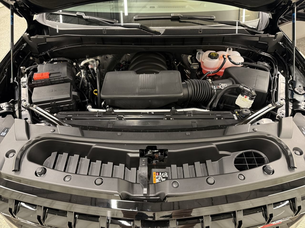 2026 Chevrolet Tahoe Z71 - Photo 11