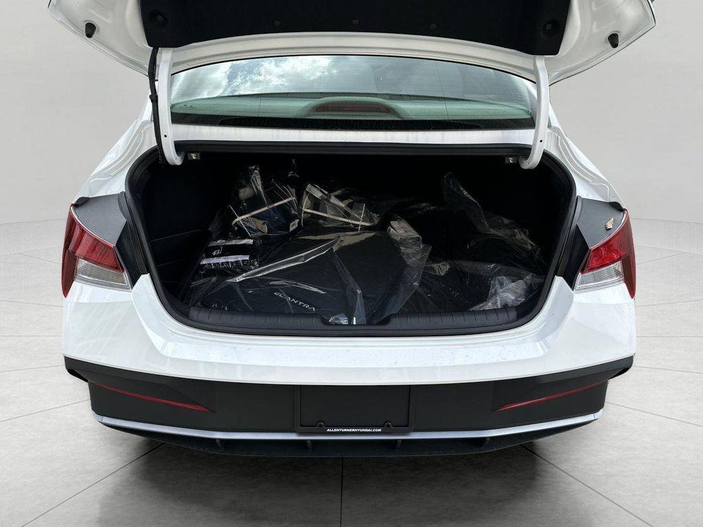 New 2026 Serenity White Hyundai SEL Sport image 22