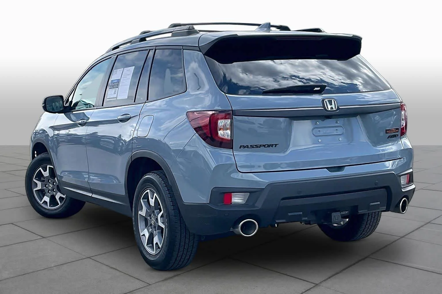 Used 2022 Sonic Gray Pearl Honda TrailSport image 19