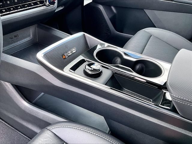 2027 Chevrolet Equinox LT - Photo 13