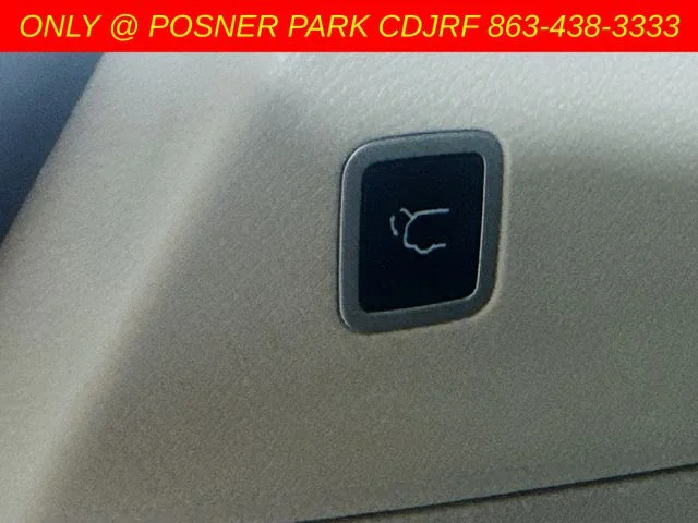 Used 2024 White Chrysler Select image 26