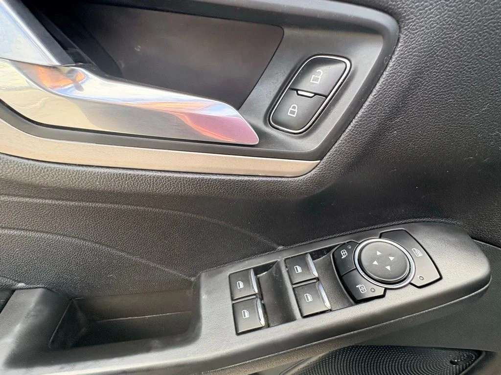 2021 Ford Escape SE - Photo 17